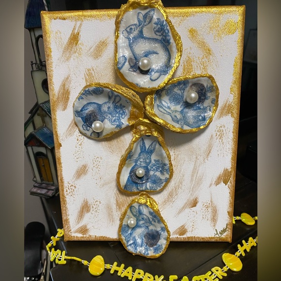 HANDMADE EASTER DECOUPAGE OYSTER SHELL CROSS. - Picture 12 of 13